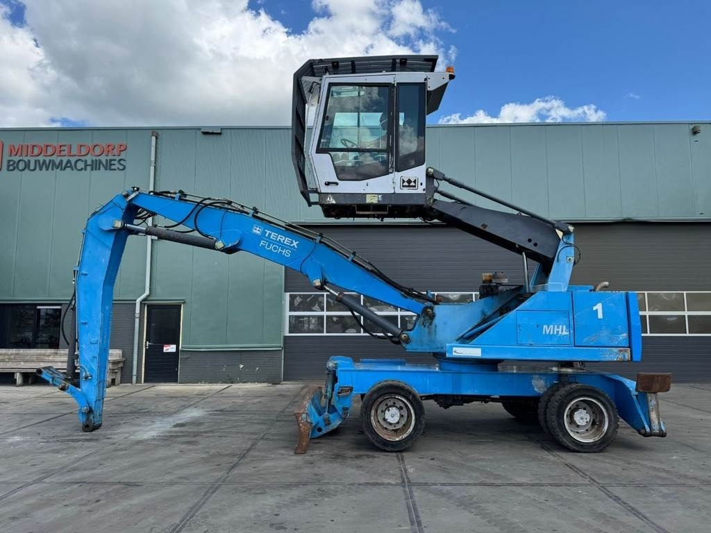 Fuchs MHL 320 - Waste/ Industry handler: picture 1 Fuchs MHL 320 - Waste/ Industry handler: picture 1