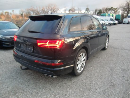 Audi SQ7 4,0 TDi V8 S line - SUV: picture 4 Audi SQ7 4,0 TDi V8 S line - SUV: picture 4