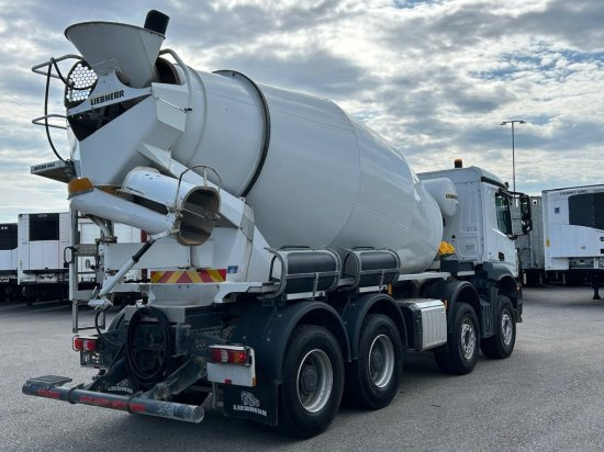 Mercedes-Benz Arocs 3743, 8x4 Betonmischer, Euro 6, 9m³ Liebherr Mischer - Concrete mixer truck: picture 3 Mercedes-Benz Arocs 3743, 8x4 Betonmischer, Euro 6, 9m³ Liebherr Mischer - Concrete mixer truck: picture 3