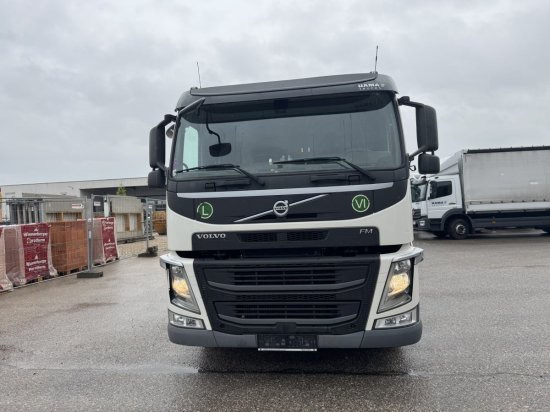 Volvo FM 420, Schlafkabine Koffer mit Ladebordwand - Box truck: picture 2 Volvo FM 420, Schlafkabine Koffer mit Ladebordwand - Box truck: picture 2