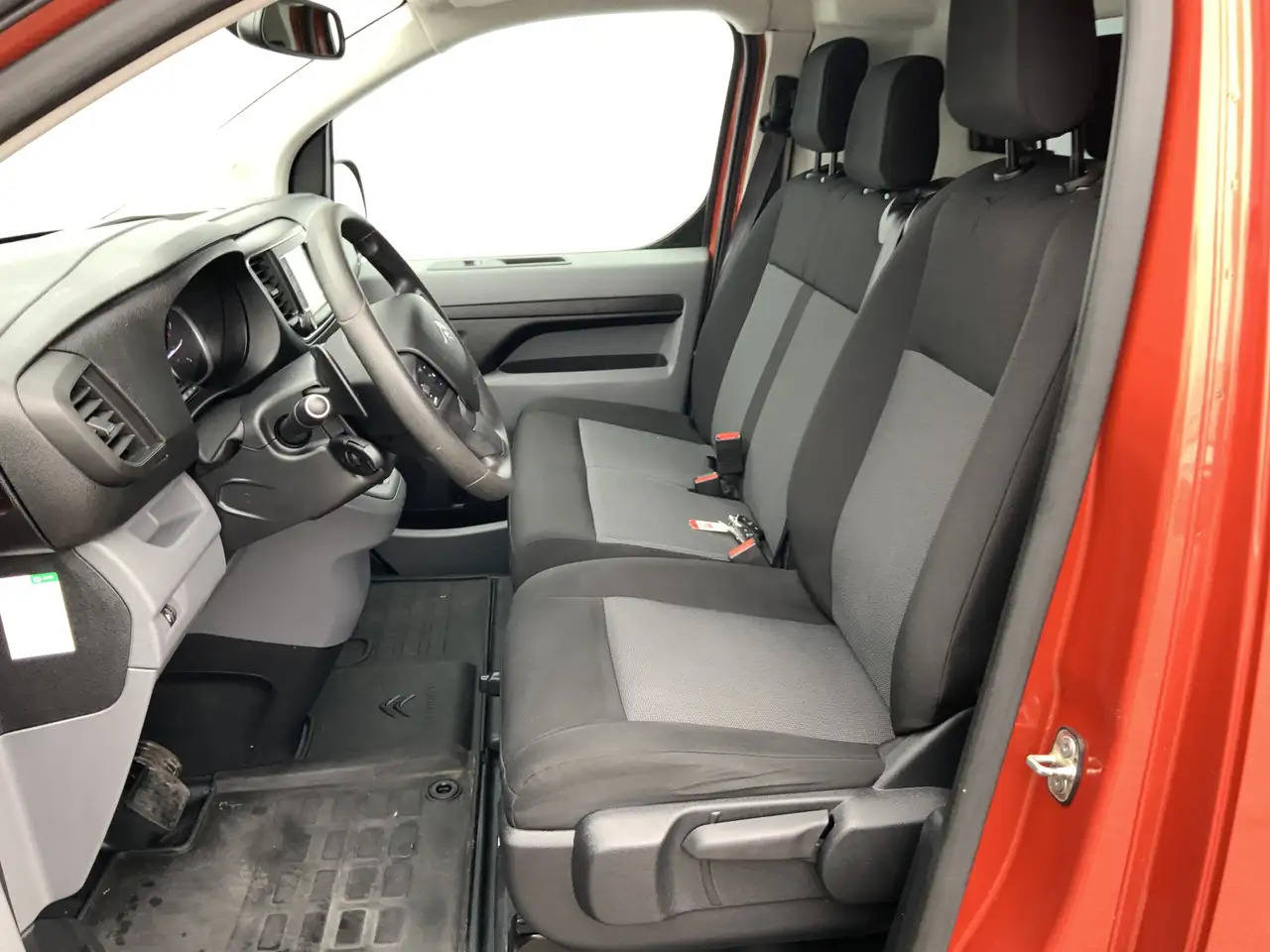 Citroen Jumpy 2.0 BlueHDI 180 Business M S&S Automaat Airco Crui - Panel van: picture 4 Citroen Jumpy 2.0 BlueHDI 180 Business M S&S Automaat Airco Crui - Panel van: picture 4