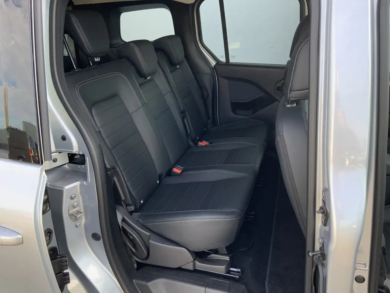 Mercedes-Benz EQT Tourer NIEUW !! 200 L1 Advanced Plus 45 kWh leasing Mercedes-Benz EQT Tourer NIEUW !! 200 L1 Advanced Plus 45 kWh: picture 17 Mercedes-Benz EQT Tourer NIEUW !! 200 L1 Advanced Plus 45 kWh leasing Mercedes-Benz EQT Tourer NIEUW !! 200 L1 Advanced Plus 45 kWh: picture 17