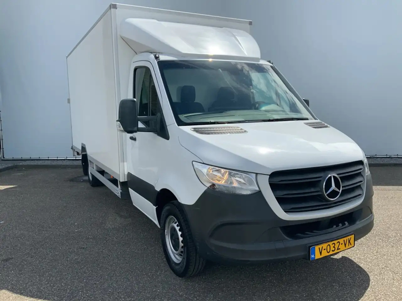 Mercedes-Benz Sprinter 314 2.2 CDI 432 Automaat Meubelbak & Klep Veer Air - Box van: picture 2 Mercedes-Benz Sprinter 314 2.2 CDI 432 Automaat Meubelbak & Klep Veer Air - Box van: picture 2