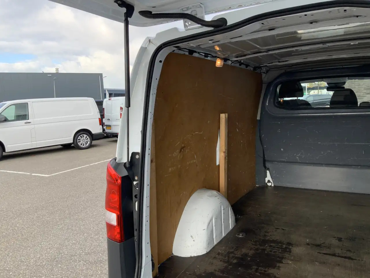 Panel van Mercedes-Benz Vito 111 CDI Functional Airco 3 Zits Side Bar Trekhaak: picture 13