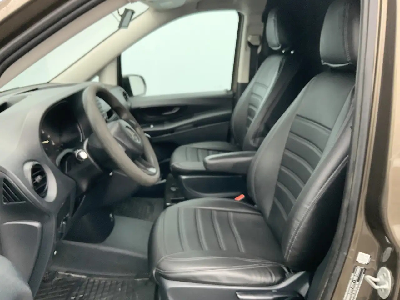 Mercedes-Benz Vito 111 CDI Functional Lang airco Camera EXPORT!! Euro - Panel van: picture 4 Mercedes-Benz Vito 111 CDI Functional Lang airco Camera EXPORT!! Euro - Panel van: picture 4