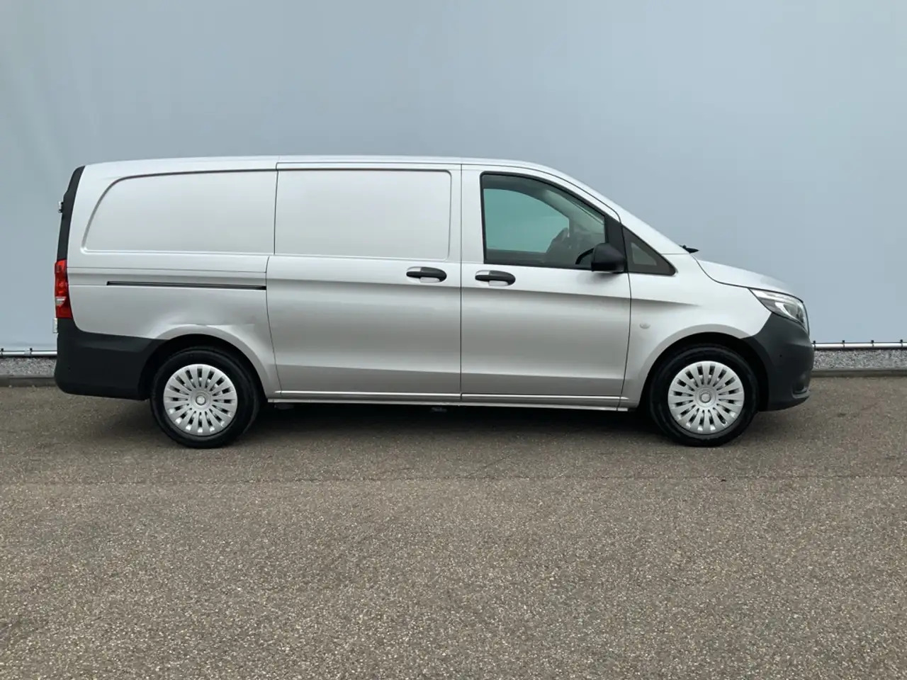 Mercedes-Benz Vito 119 CDI Lang Automaat Airco Cruise Trekhaak 2500 k - Panel van: picture 3 Mercedes-Benz Vito 119 CDI Lang Automaat Airco Cruise Trekhaak 2500 k - Panel van: picture 3