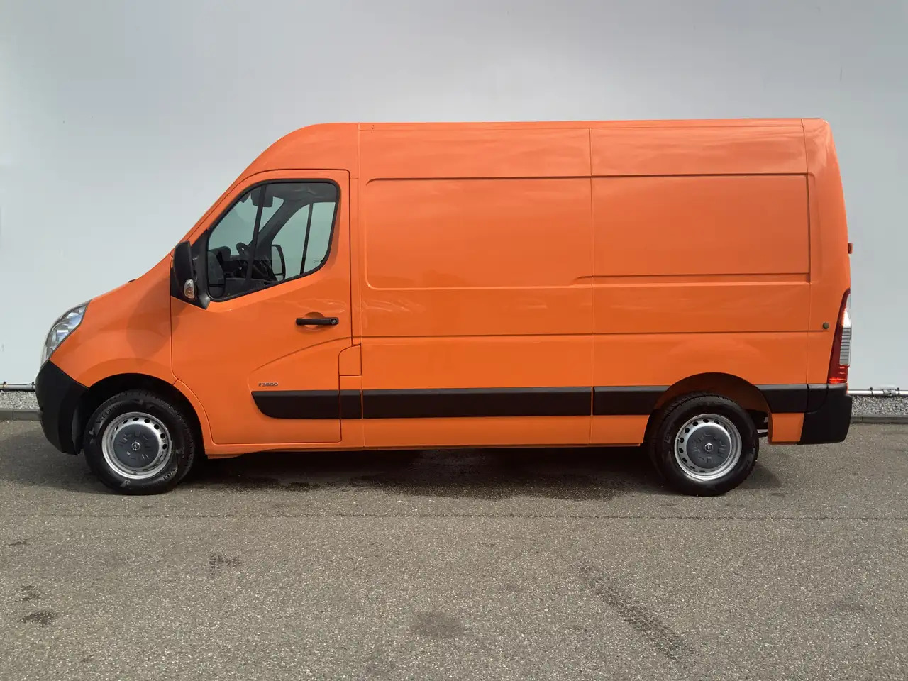 Opel Movano 2.3 CDTI L2H3 Airco Cruise 3 Zits Trekhaak 2500 kg - Panel van: picture 3 Opel Movano 2.3 CDTI L2H3 Airco Cruise 3 Zits Trekhaak 2500 kg - Panel van: picture 3