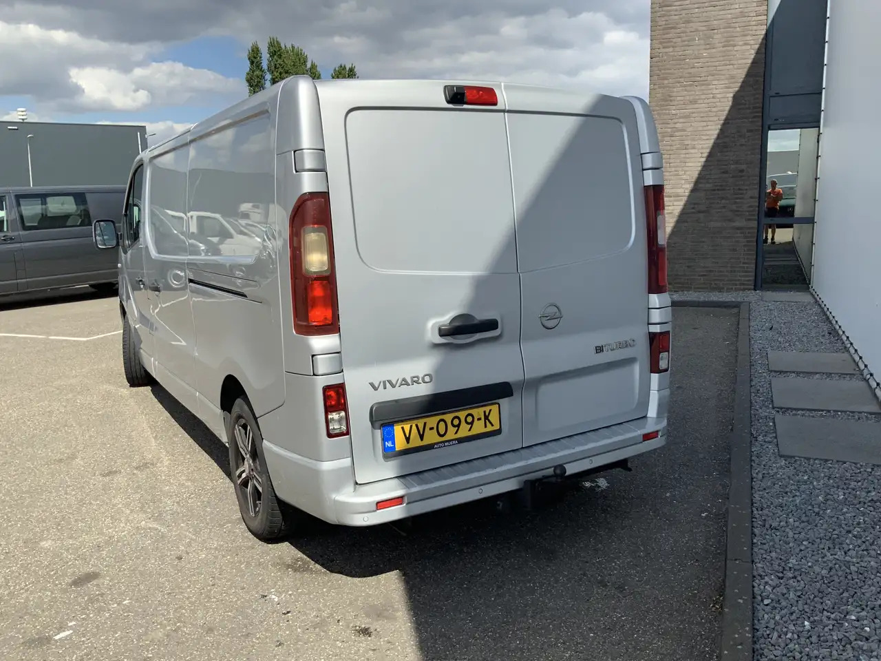 Opel Vivaro 1.6 CDTI L2H1 Sport EcoFlex (MOTOR DEFECT !!!!)Air - Panel van: picture 3 Opel Vivaro 1.6 CDTI L2H1 Sport EcoFlex (MOTOR DEFECT !!!!)Air - Panel van: picture 3