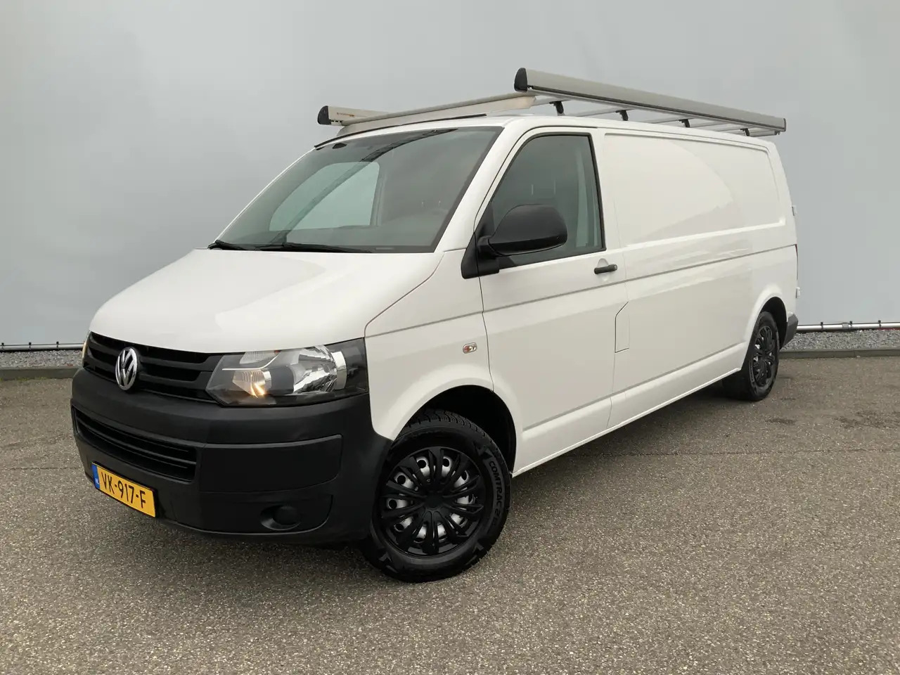 Volkswagen T5 Transporter 2.0 TDI L2H2 Airco Cruise 3 Zits Imperiaal & Trekh - Panel van: picture 1 Volkswagen T5 Transporter 2.0 TDI L2H2 Airco Cruise 3 Zits Imperiaal & Trekh - Panel van: picture 1