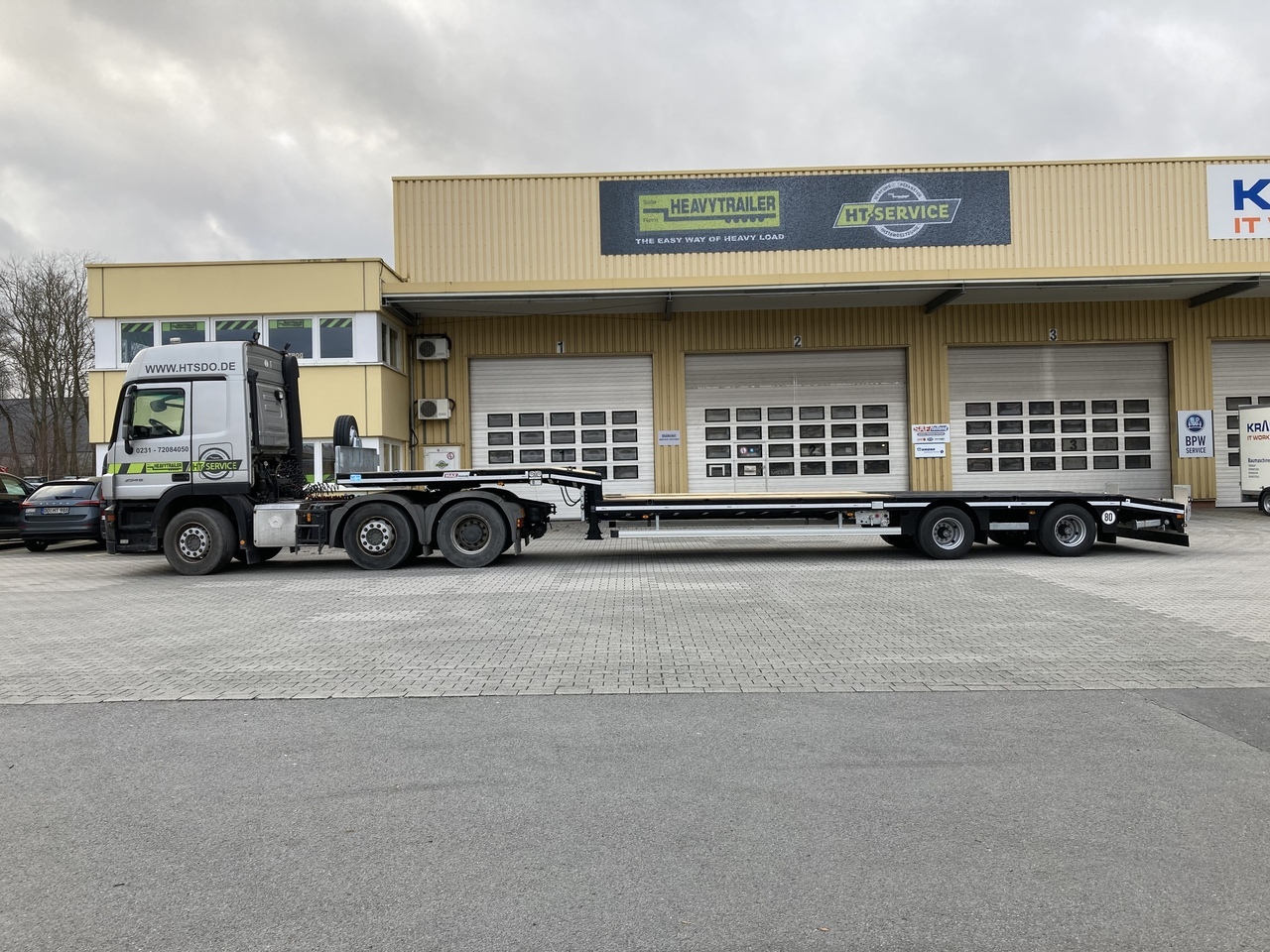 FAYMONVILLE MAX Trailer 2-Achs-Semi zwangsgelenkt - Low loader semi-trailer: picture 1 FAYMONVILLE MAX Trailer 2-Achs-Semi zwangsgelenkt - Low loader semi-trailer: picture 1