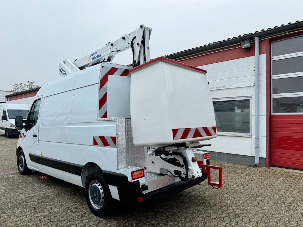 Renault Master Steiger France Elévateur 142 TPFcc - Truck mounted aerial platform: picture 5 Renault Master Steiger France Elévateur 142 TPFcc - Truck mounted aerial platform: picture 5