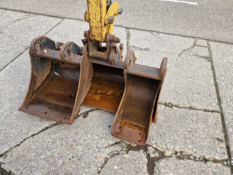 Mini excavator Caterpillar 301.7D with low hours!: picture 17