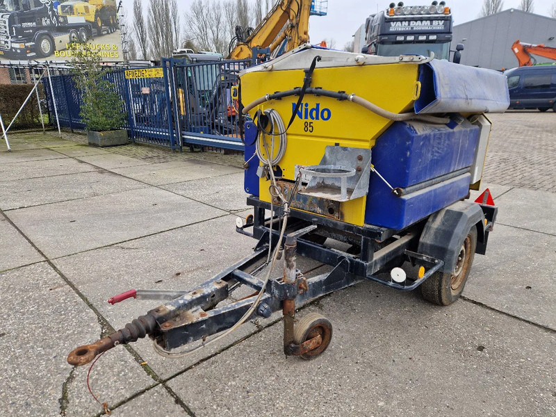 NIDO Stratos B08-15 nat zoutstrooier aanhanger - Sand/ Salt spreader: picture 3 NIDO Stratos B08-15 nat zoutstrooier aanhanger - Sand/ Salt spreader: picture 3