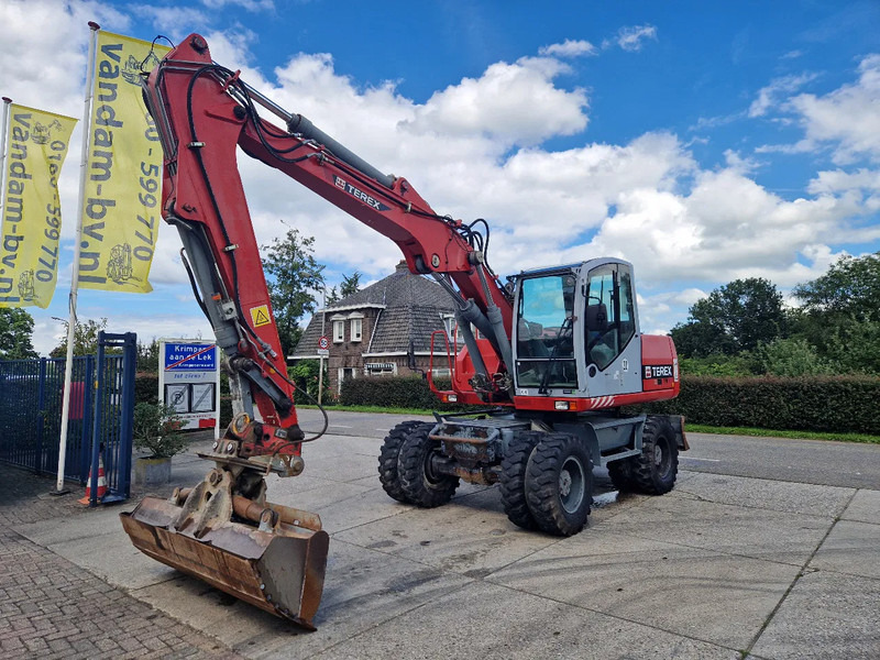 Wheel excavator Terex TW160 inclusief kantelbak (1.98m.): picture 1
