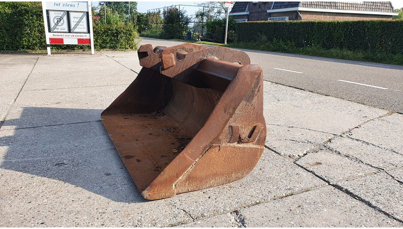 Verachtert CW30 bak met omkeeroren - Bucket for Construction machinery: picture 2 Verachtert CW30 bak met omkeeroren - Bucket for Construction machinery: picture 2