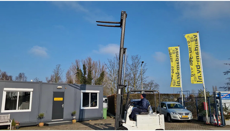 Electric forklift Yale 4.5 ton elektrisch triplomast: picture 10