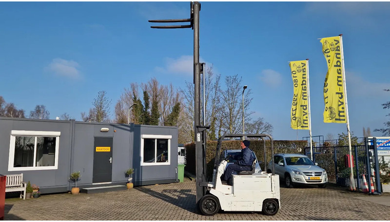 Electric forklift Yale 4.5 ton elektrisch triplomast: picture 11