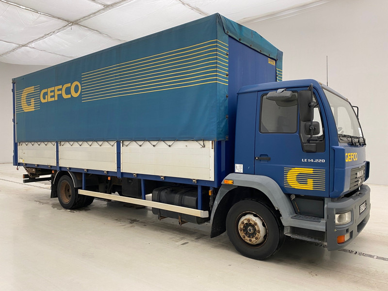 MAN LE 14.220 - Curtainsider truck: picture 3 MAN LE 14.220 - Curtainsider truck: picture 3