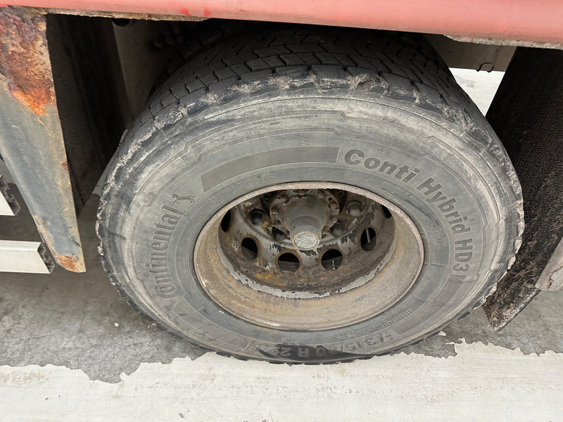 Curtainsider truck Scania P230: picture 15 Curtainsider truck Scania P230: picture 15