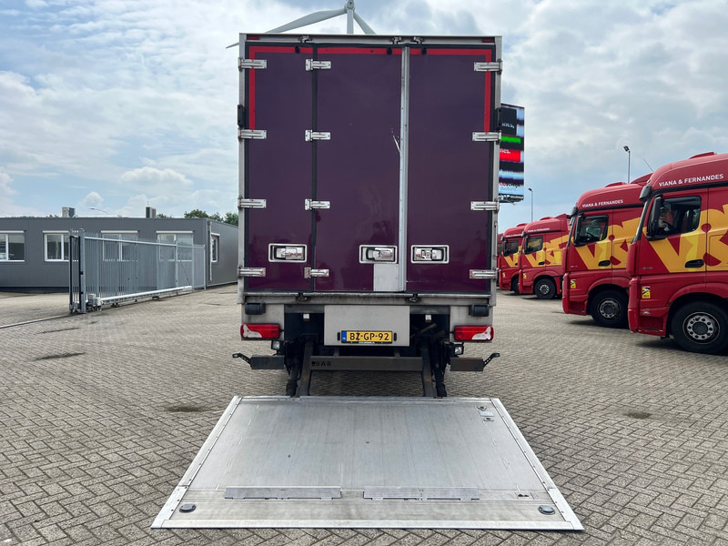 Refrigerator truck Scania P230: picture 9