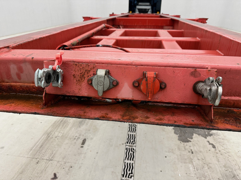 Container transporter/ Swap body semi-trailer Titan Skelet 20-30-40 ft: picture 10