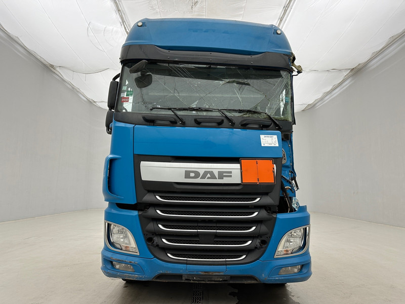 DAF XF 460 Super Space Cab* - Tractor unit: picture 2 DAF XF 460 Super Space Cab* - Tractor unit: picture 2