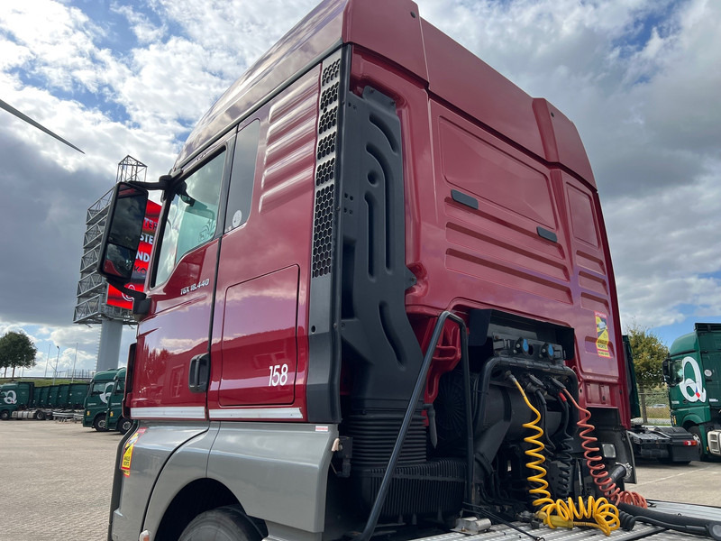 Tractor unit MAN TGX 18.440 - ADR: picture 9