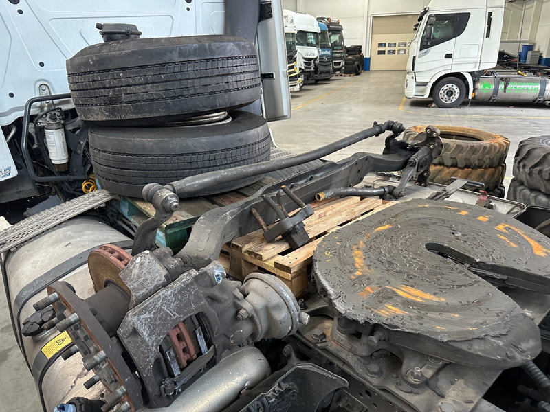 Tractor unit Mercedes-Benz Actros 2145: picture 6
