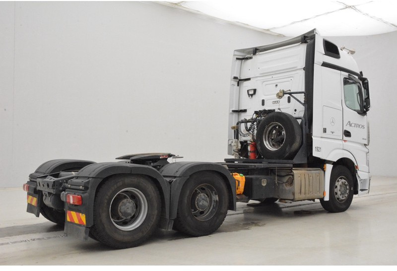 Mercedes-Benz Actros 2645 - 6x4 "NON-EU"* - Tractor unit: picture 5 Mercedes-Benz Actros 2645 - 6x4 "NON-EU"* - Tractor unit: picture 5
