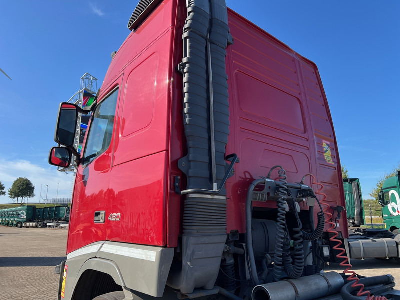 Tractor unit Volvo FH13.420 Globetrotter - ADR: picture 13