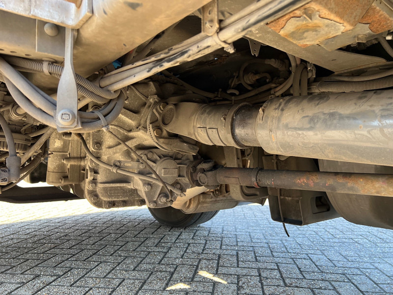 Tractor unit Volvo FH13.420 Globetrotter - ADR: picture 12