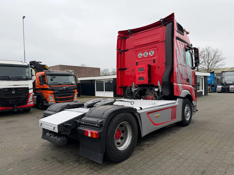 Mercedes-Benz Actros 1853 Big space Euro 6 - Tractor unit: picture 4 Mercedes-Benz Actros 1853 Big space Euro 6 - Tractor unit: picture 4
