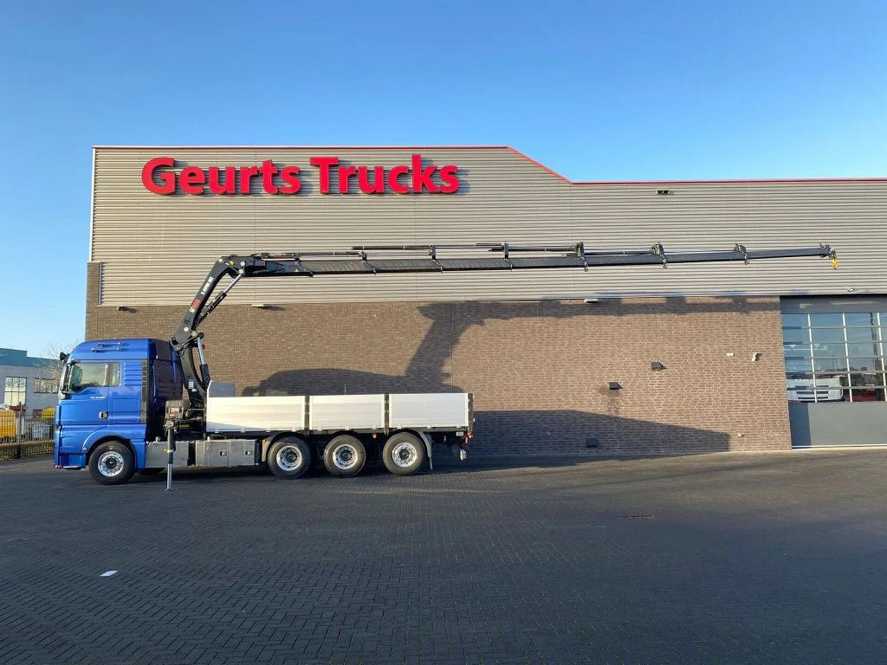 MAN TGX 35.500 8X4 TRIDEM + HIAB X-HIPRO 302 E-7 KRA - Crane truck: picture 1 MAN TGX 35.500 8X4 TRIDEM + HIAB X-HIPRO 302 E-7 KRA - Crane truck: picture 1