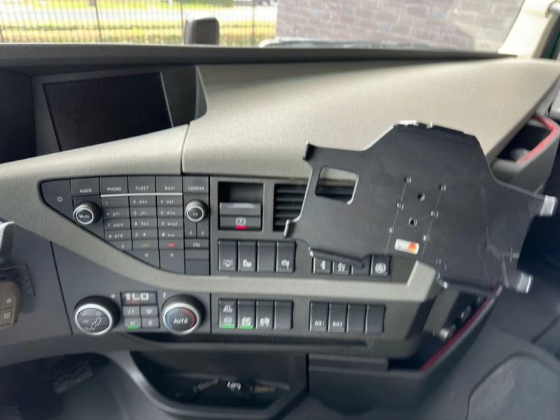 Tractor unit Volvo FH 500 6X4 TREKKER/TRACTOR/SZM EURO 6 HYDRAULIC: picture 18