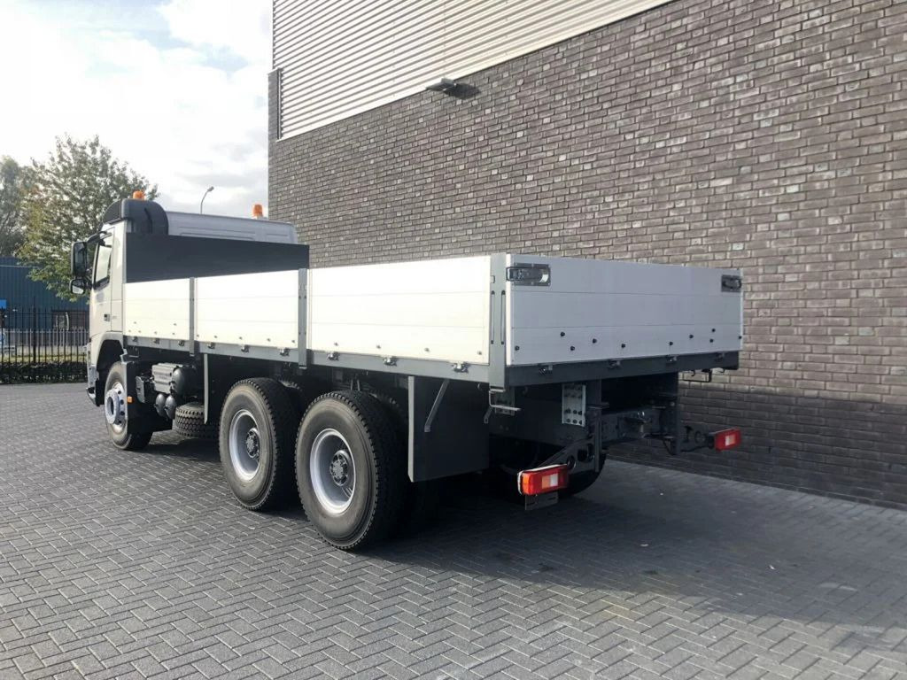 Volvo FM 370 6X4 CARGO TRUCK RHD UNUSED - Dropside/ Flatbed truck: picture 3 Volvo FM 370 6X4 CARGO TRUCK RHD UNUSED - Dropside/ Flatbed truck: picture 3