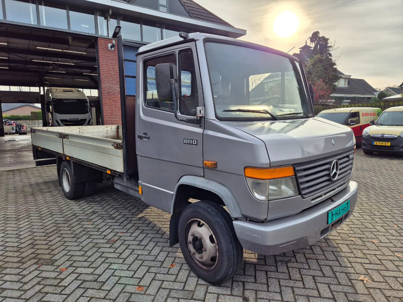 Mercedes-Benz 811. steel suspension - Dropside/ Flatbed truck: picture 1 Mercedes-Benz 811. steel suspension - Dropside/ Flatbed truck: picture 1