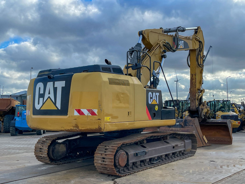 Caterpillar 324ELN - Crawler excavator: picture 5 Caterpillar 324ELN - Crawler excavator: picture 5