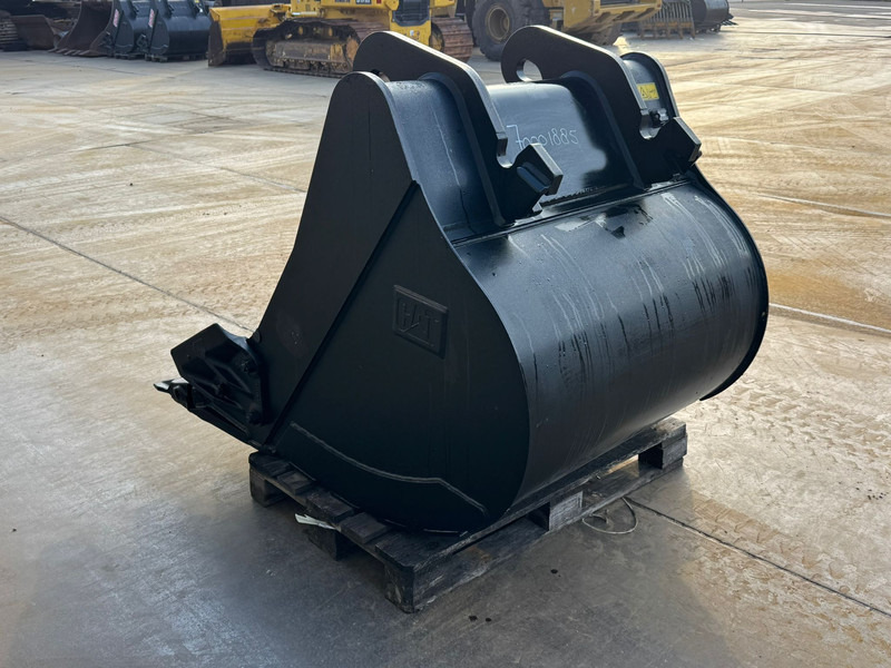 Caterpillar CW40 1200mm Bucket - Bucket: picture 5 Caterpillar CW40 1200mm Bucket - Bucket: picture 5