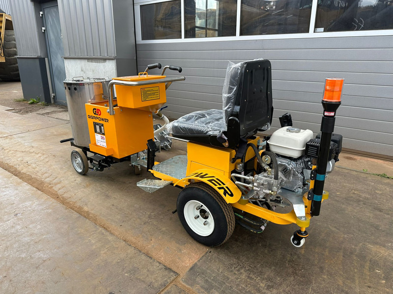 Giga power 860 Road Marking Machine - Asphalt machine: picture 2 Giga power 860 Road Marking Machine - Asphalt machine: picture 2