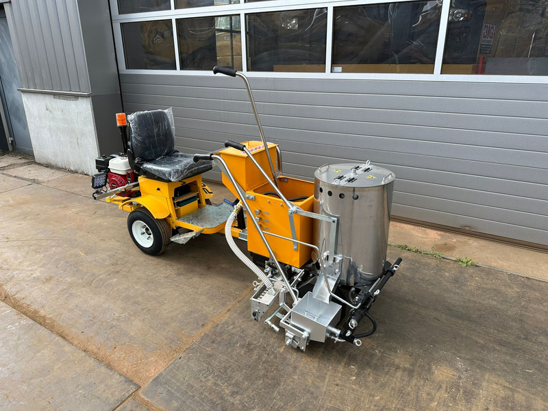 Giga power 860 Road Marking Machine - Asphalt machine: picture 5 Giga power 860 Road Marking Machine - Asphalt machine: picture 5