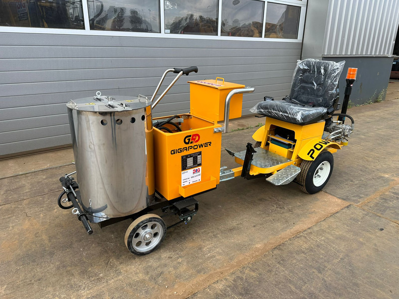 Giga power 860 Road Marking Machine - Asphalt machine: picture 3 Giga power 860 Road Marking Machine - Asphalt machine: picture 3