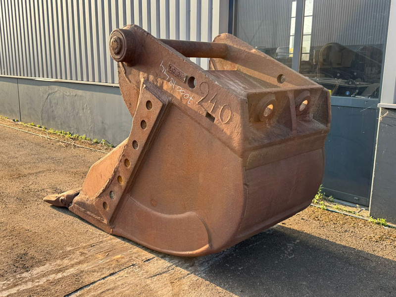 Lehnhoff HH8-1300mm Lehnhoff HS80-100 - Bucket: picture 3 Lehnhoff HH8-1300mm Lehnhoff HS80-100 - Bucket: picture 3