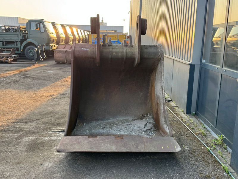 Bucket Lehnhoff HH8-1600 Liebherr: picture 8