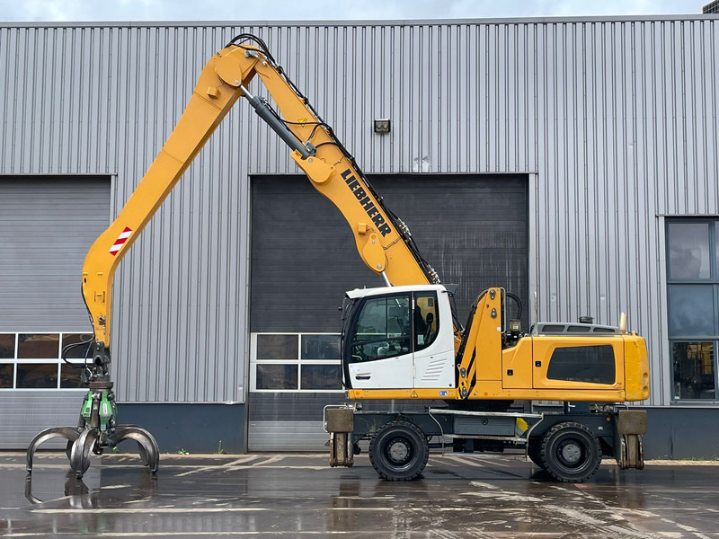 Liebherr LH30 M - Material Handler - Waste/ Industry handler: picture 2 Liebherr LH30 M - Material Handler - Waste/ Industry handler: picture 2
