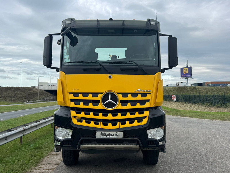 MERCEDESBENZ AROCS 3345 - Tractor unit: picture 4 MERCEDESBENZ AROCS 3345 - Tractor unit: picture 4