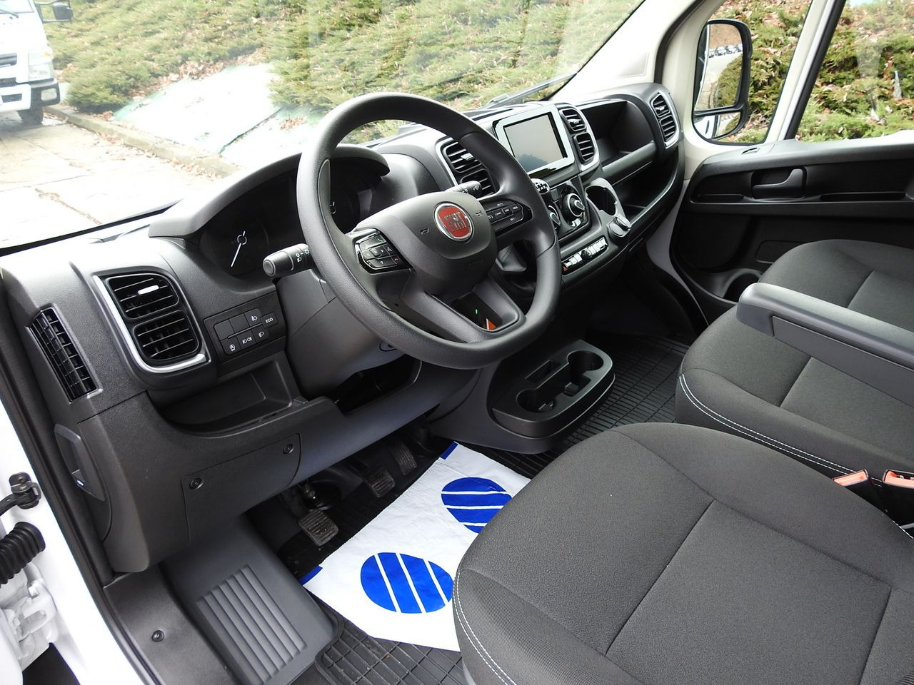 FIAT DUCATO - Curtain side van: picture 2 FIAT DUCATO - Curtain side van: picture 2