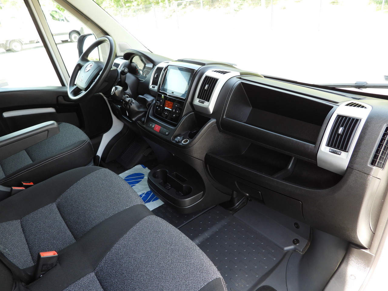 FIAT DUCATO TARPAULIN 10 PALLETS WEBASTO CRUISE CONTROL AIR CONDITIONING LED LIGHTS PNEUMATICS  160HP leasing FIAT DUCATO TARPAULIN 10 PALLETS WEBASTO CRUISE CONTROL AIR CONDITIONING LED LIGHTS PNEUMATICS  160HP: picture 43