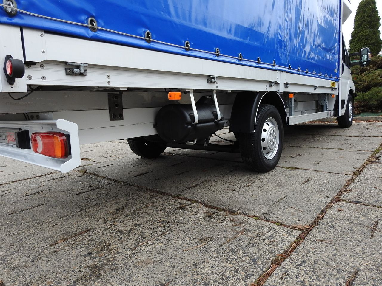 Curtain side van FIAT DUCATO TARPAULIN 10 PALLETS WEBASTO CRUISE CONTROL NAVIGATION AIR CONDITIONING 180HP: picture 17 Curtain side van FIAT DUCATO TARPAULIN 10 PALLETS WEBASTO CRUISE CONTROL NAVIGATION AIR CONDITIONING 180HP: picture 17