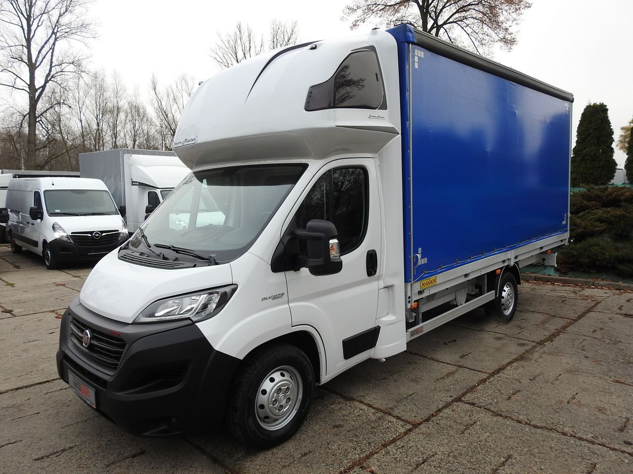 Curtain side van FIAT DUCATO TARPAULIN 10 PALLETS WEBASTO CRUISE CONTROL NAVIGATION AIR CONDITIONING 180HP: picture 6 Curtain side van FIAT DUCATO TARPAULIN 10 PALLETS WEBASTO CRUISE CONTROL NAVIGATION AIR CONDITIONING 180HP: picture 6