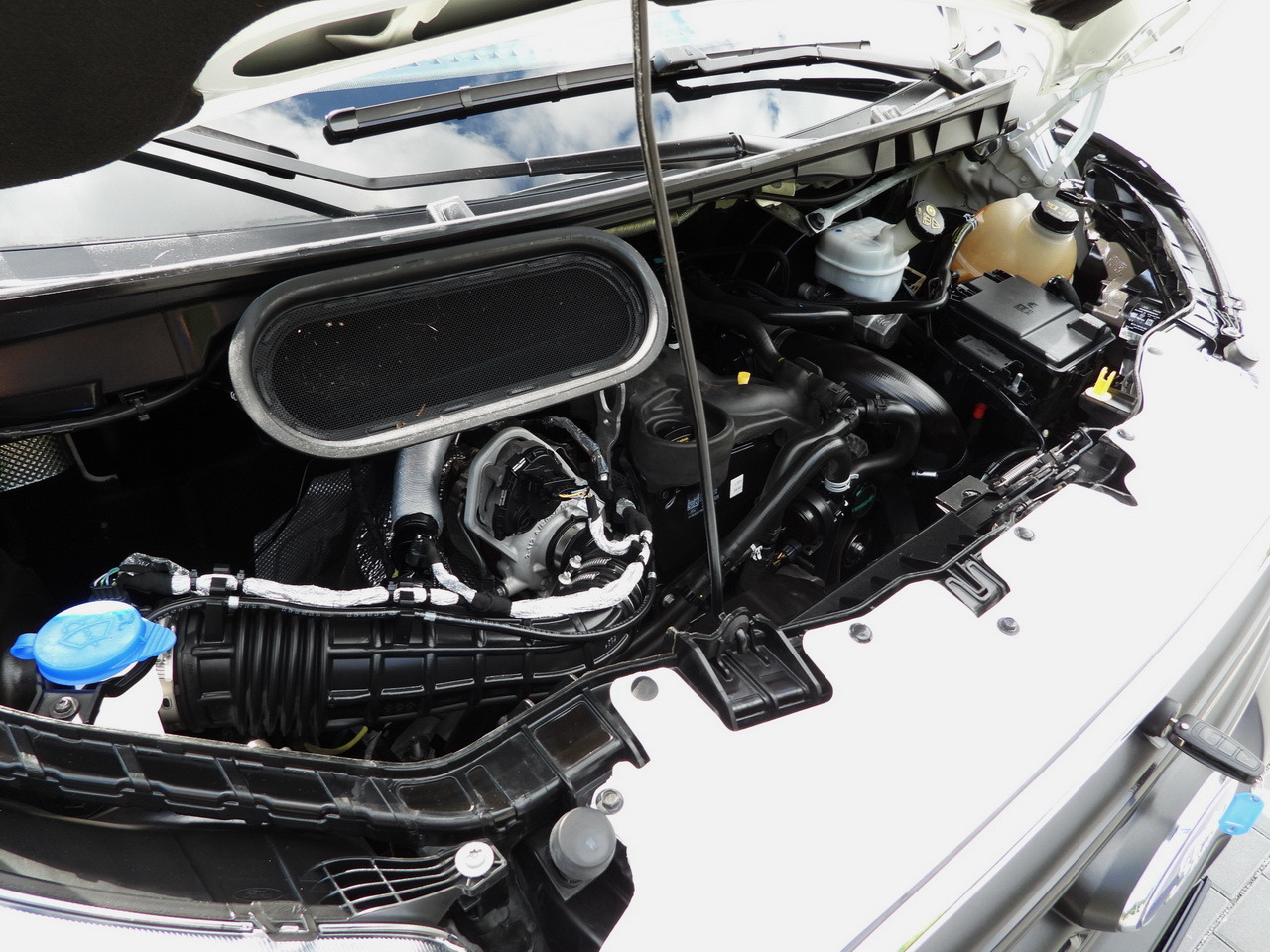 Box van FORD TRANSIT BOX LIFT 8 PALLETS CRUISE CONTROL LED LIGHTS TWIN WHEELS AIR CONDITIONING  130HP: picture 25